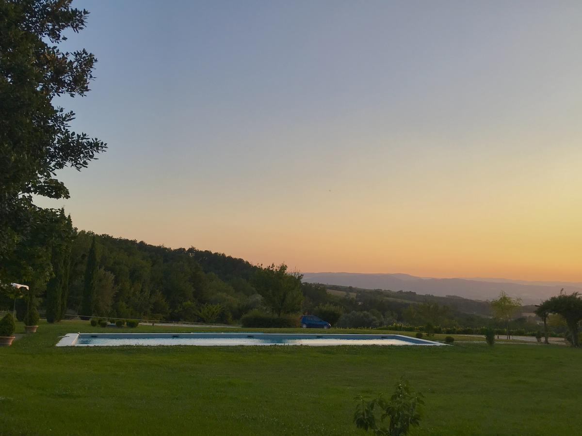 Casarciccia Guest House Todi Luaran gambar